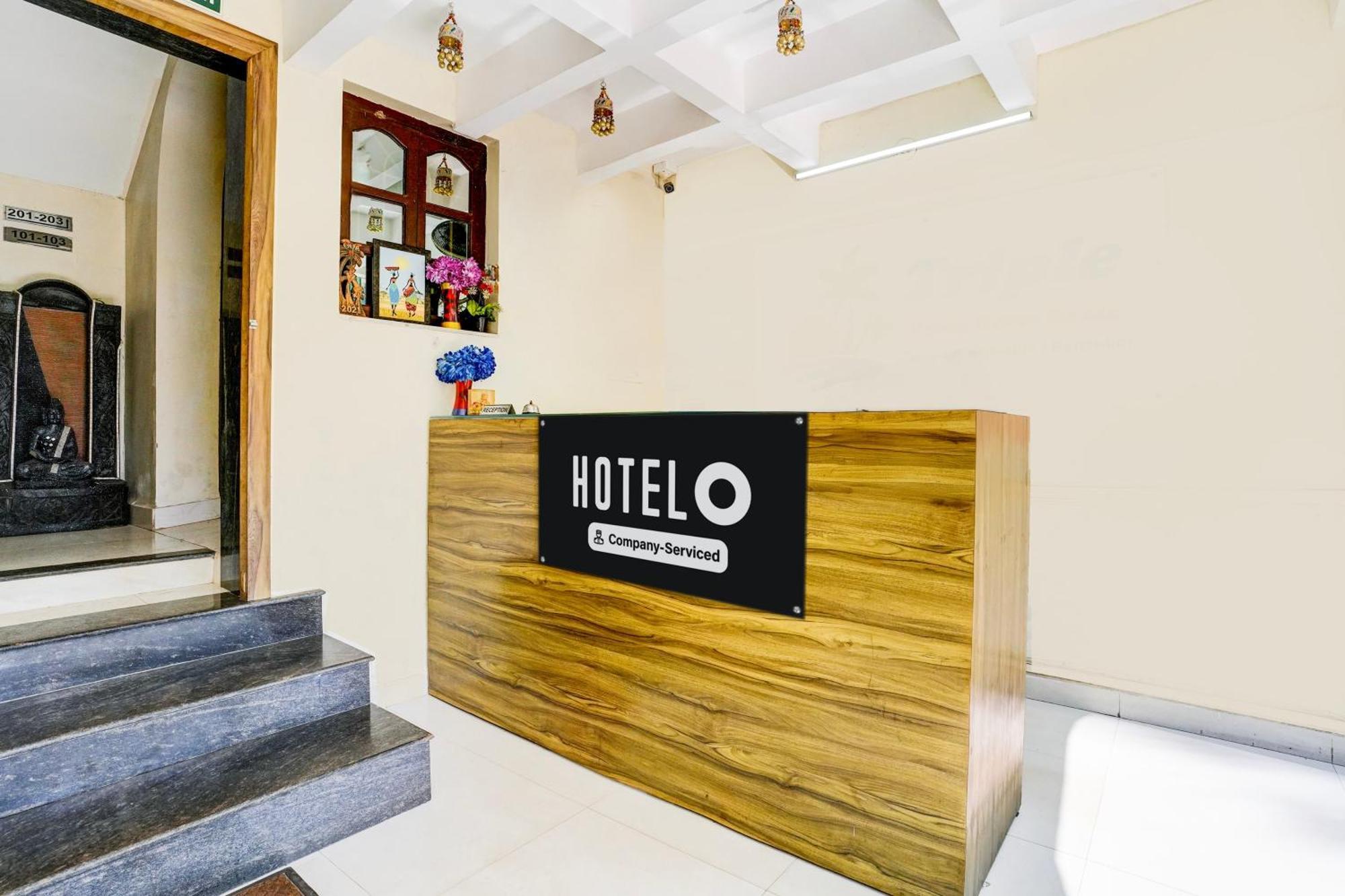 Oyo Flagship Triple Beach Guest House Бенаулім Екстер'єр фото