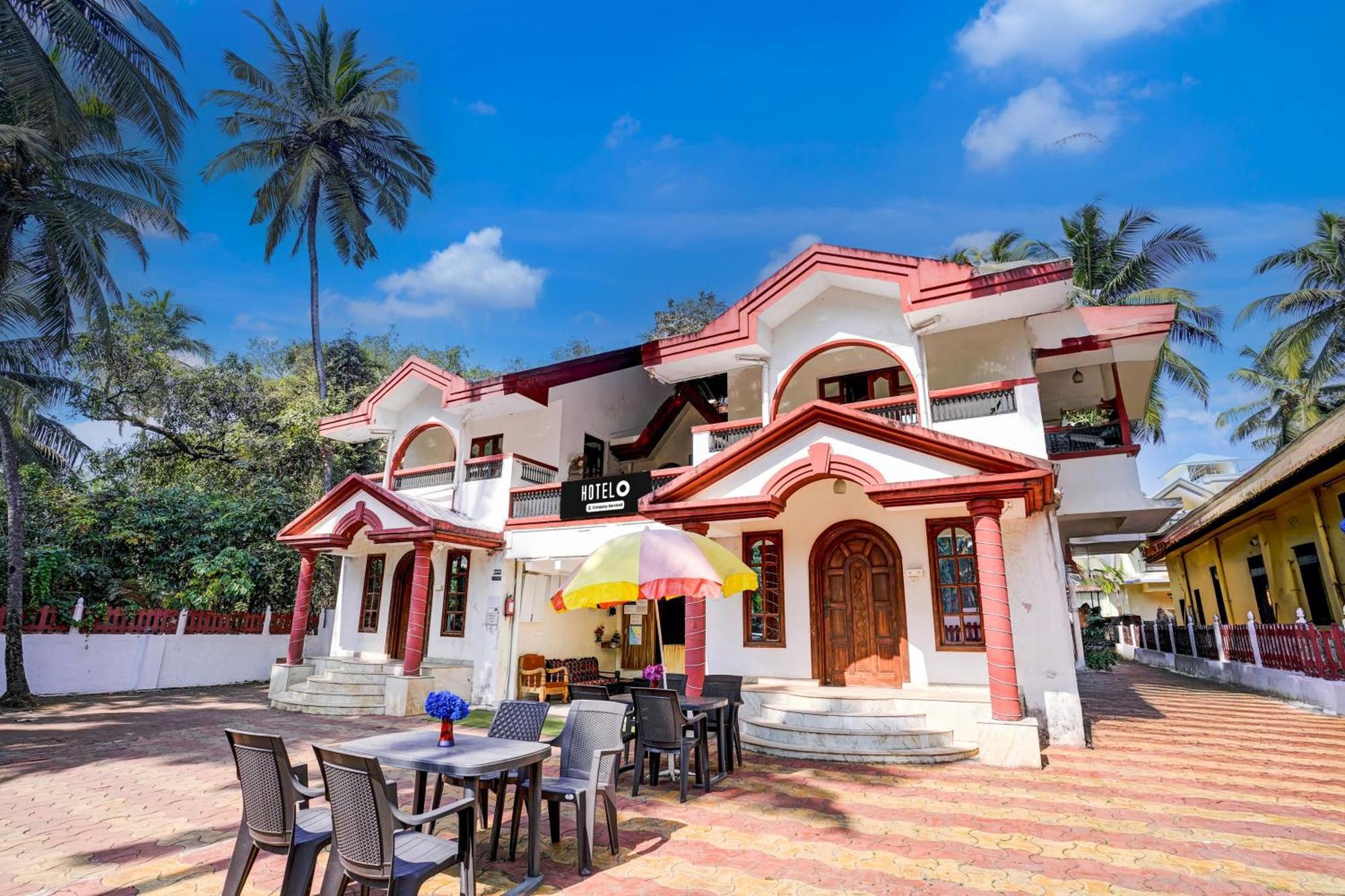 Oyo Flagship Triple Beach Guest House Бенаулім Екстер'єр фото